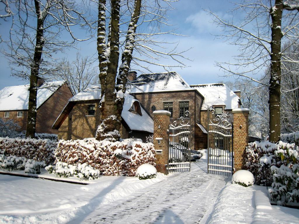 Hotel Under Oaks Westmalle Exterior foto
